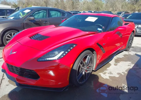 2015 Chevrolet Corvette Stingray Z51 из США, поврежденный, VIN 1G1YM2D75F5116955